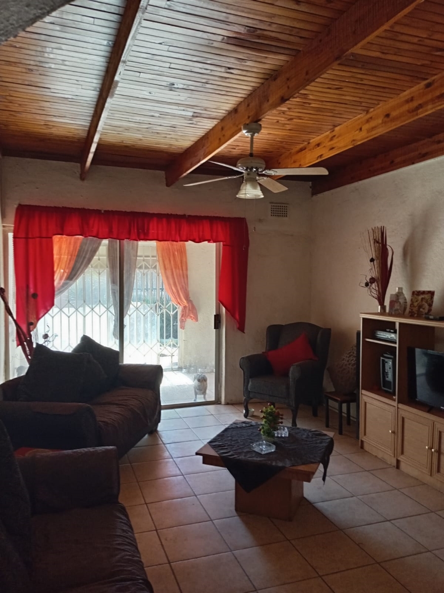 2 Bedroom Property for Sale in Declercqville North West